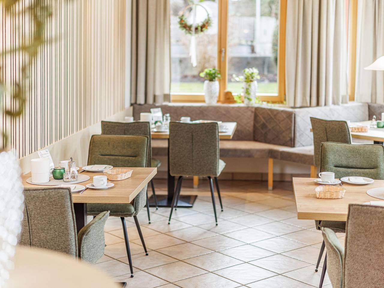 Pension Alpina - Doppelzimmer Wellness bis 3 Personen in Reith im Alpbachtal, Kaisergebirge