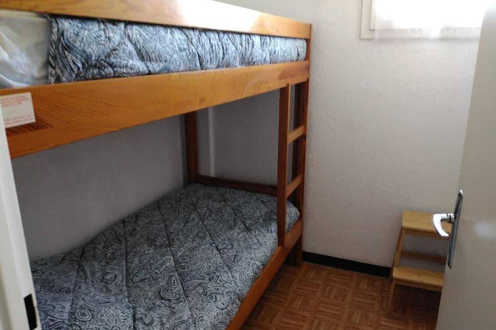 Residence \"les marines d'helios\" house with outdoor parking and swimming pool in Marseillan, Côte d'Améthyste