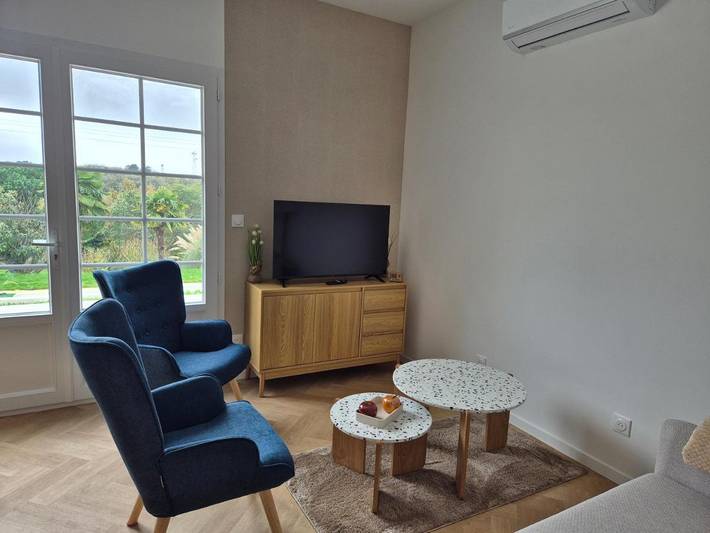 Location de vacances pour 4 personnes, avec jardin ainsi que piscine et vue à Soubran - 3