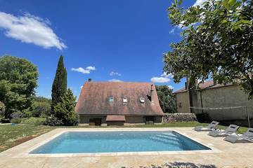 Gîte pour 6 personnes, avec terrasse et jardin à Mauzac-et-Grand-Castang