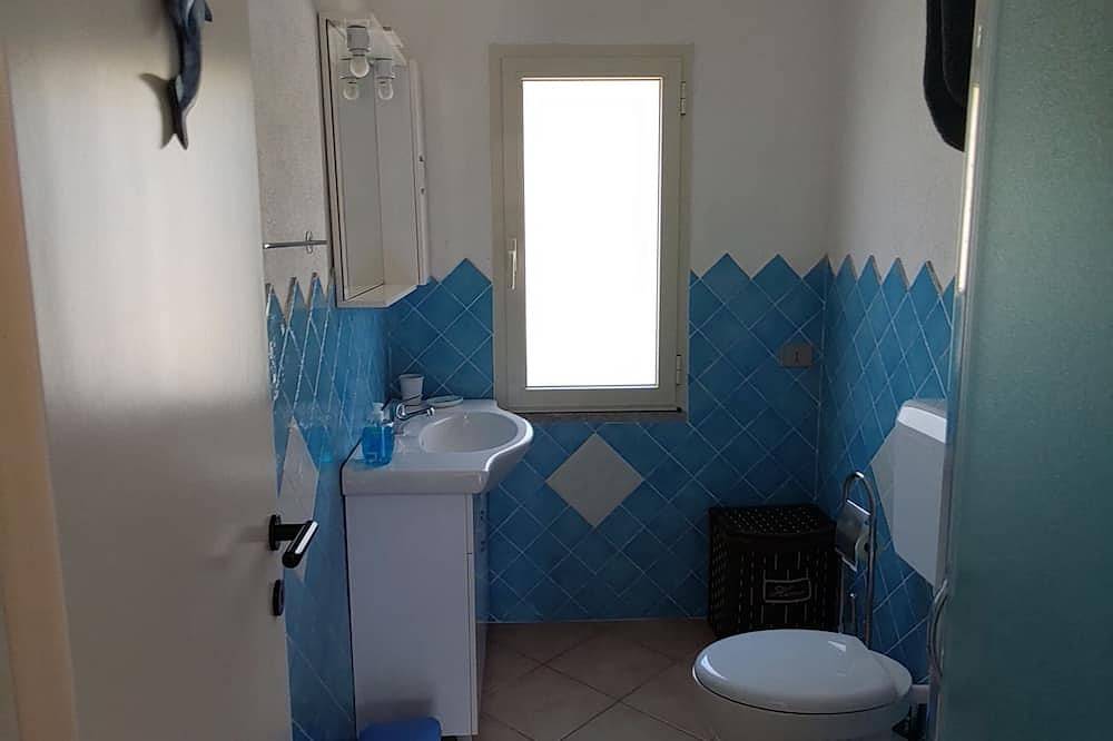 Villa Larco, Private Villa, Pool & Gardens & Stunning Views in Luogosanto, Gallura