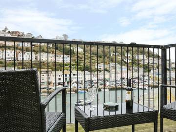 Holiday Home for 6 People in Looe, Cornwall, Photo 3