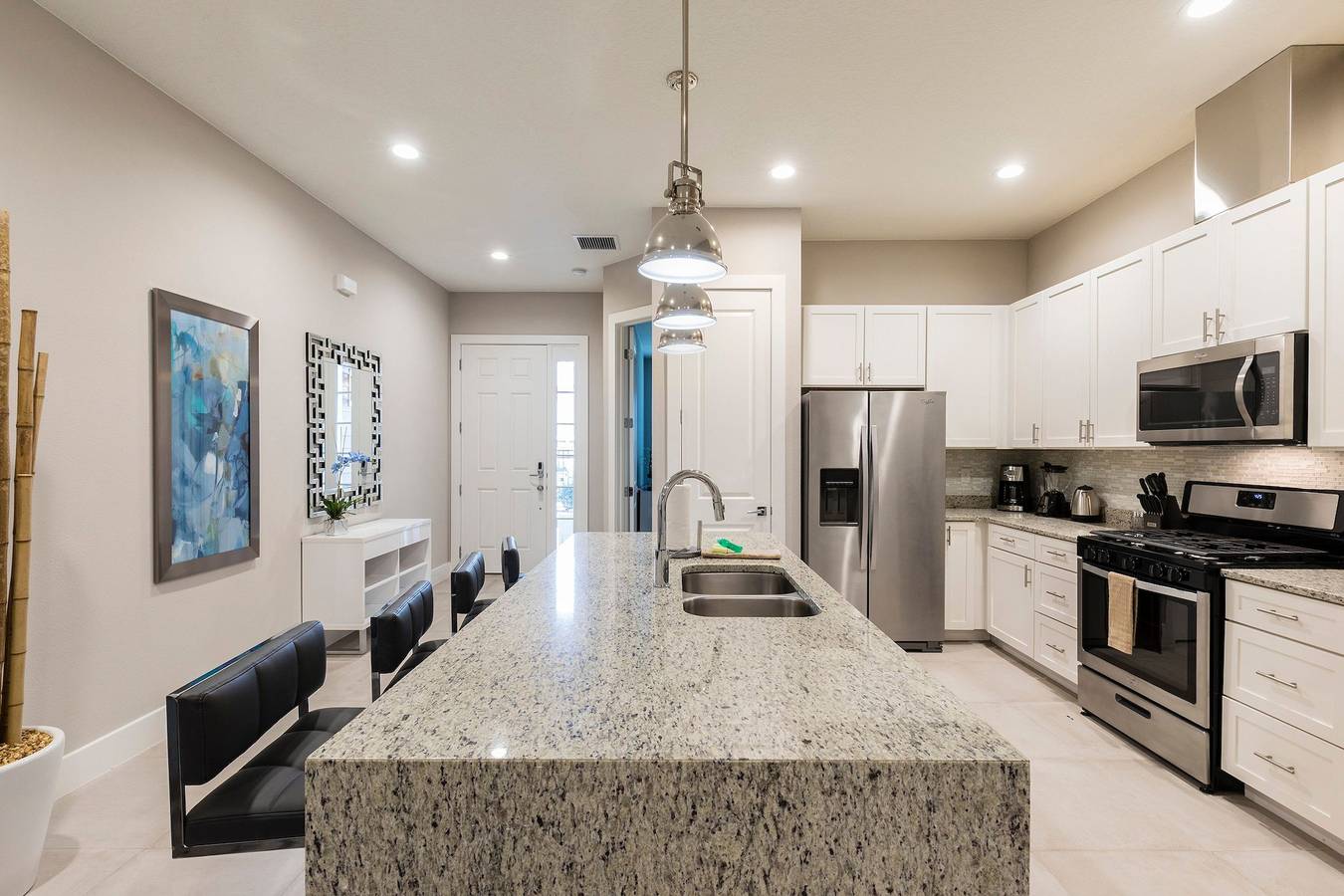 ★ 4 Br 4 Ba Hidden Gem | Min ➡️ Disney | 1804ft² ❤ in Osceola County