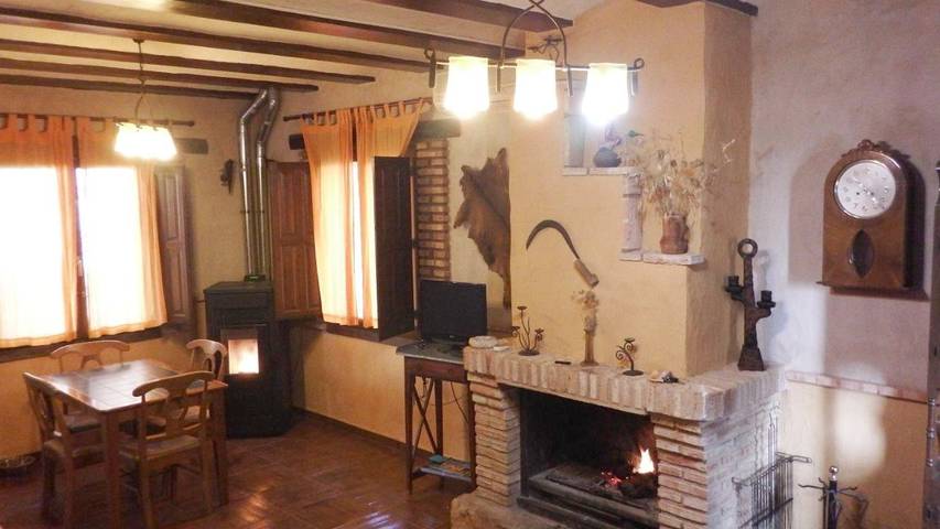 Casa rural para 4 personas, con balcón y vistas en Ossa de Montiel - 2