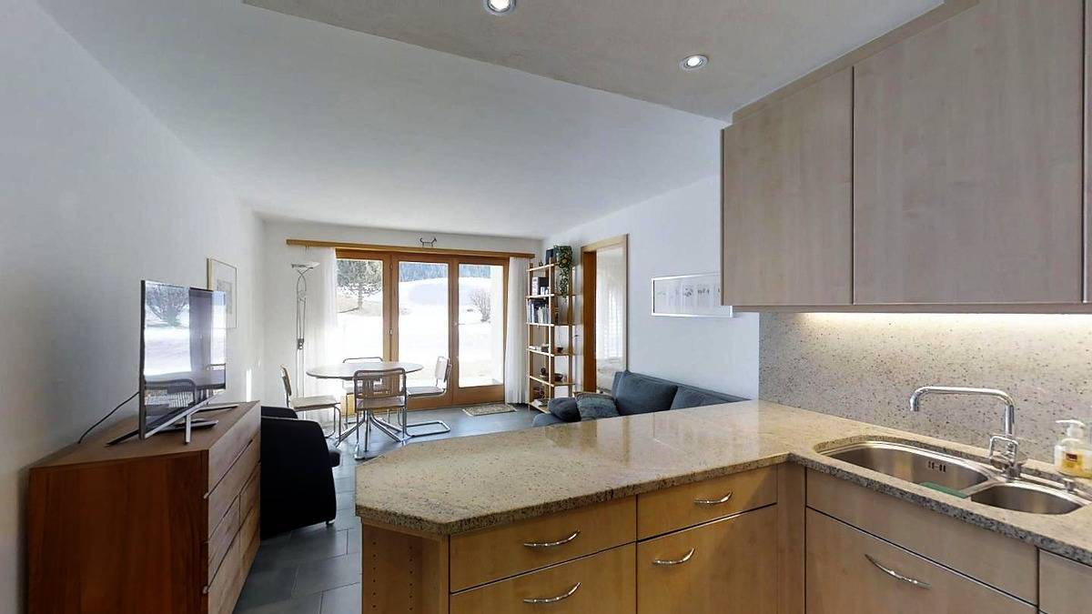 Ganze Wohnung, Ferienwohnung für 4 Personen mit Ausblick in Silvaplana, Oberengadin