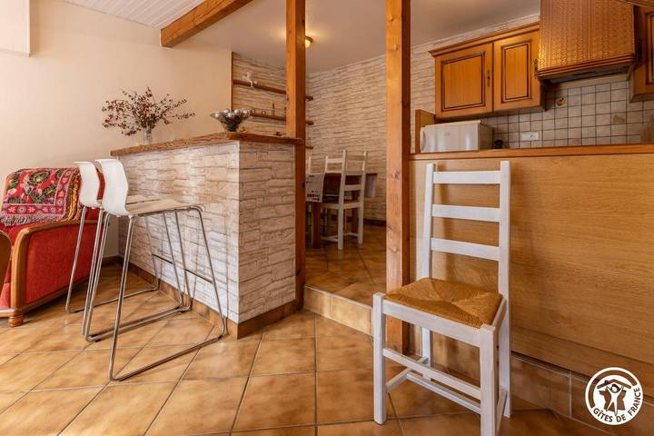 Gîte pour 5 personnes, avec jardin à Murol - 3