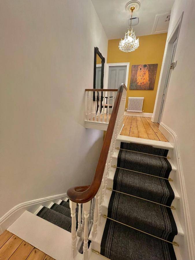 Six-Bedroom House in Colwyn Bay, Conwy region