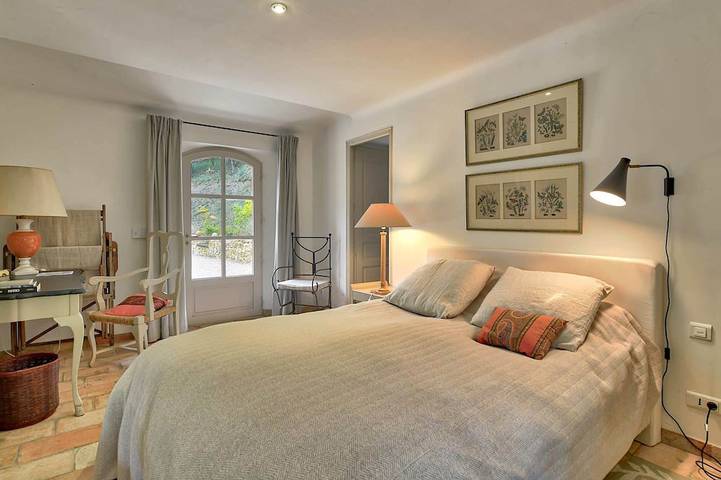 Location de vacances pour 8 personnes, avec terrasse et jardin à Cadenet - 3