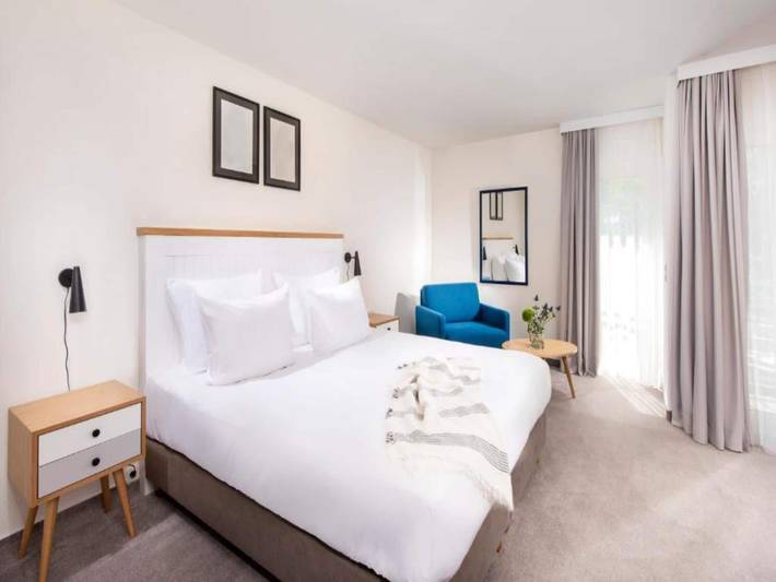 Ferienwohnung für 4 Personen, mit Pool und Sauna sowie Balkon und Whirlpool, kinderfreundlich in Rheinsberg - 4