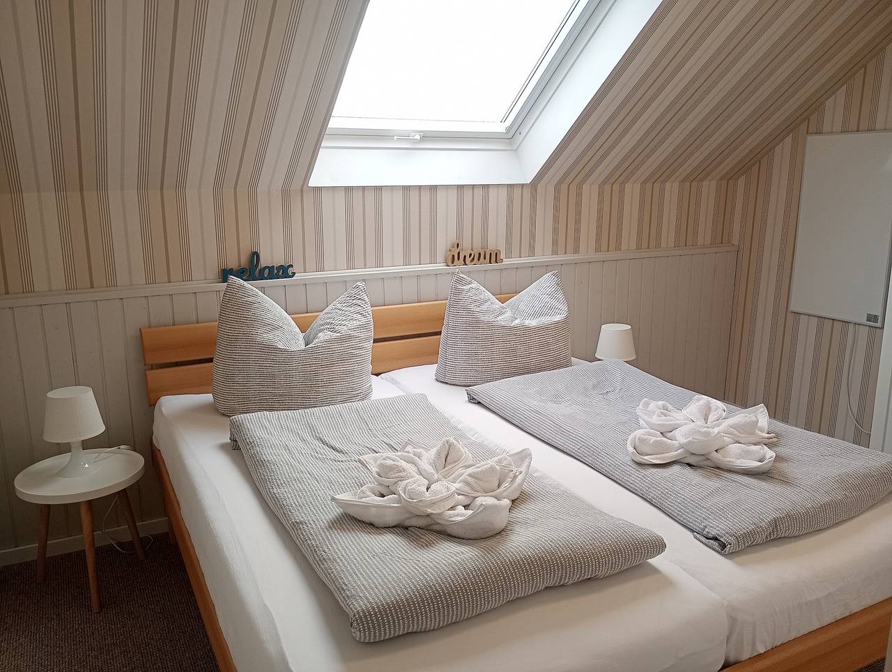 Hel ferieleilighet, Ferienwohnung Nordlicht in Hage, Norden og omegn