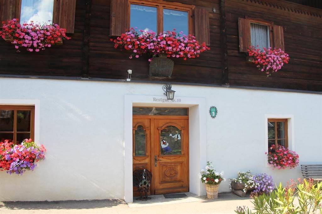Dreibettzimmer mit Dusche, Wc in Mauterndorf, Bundesland Salzburg