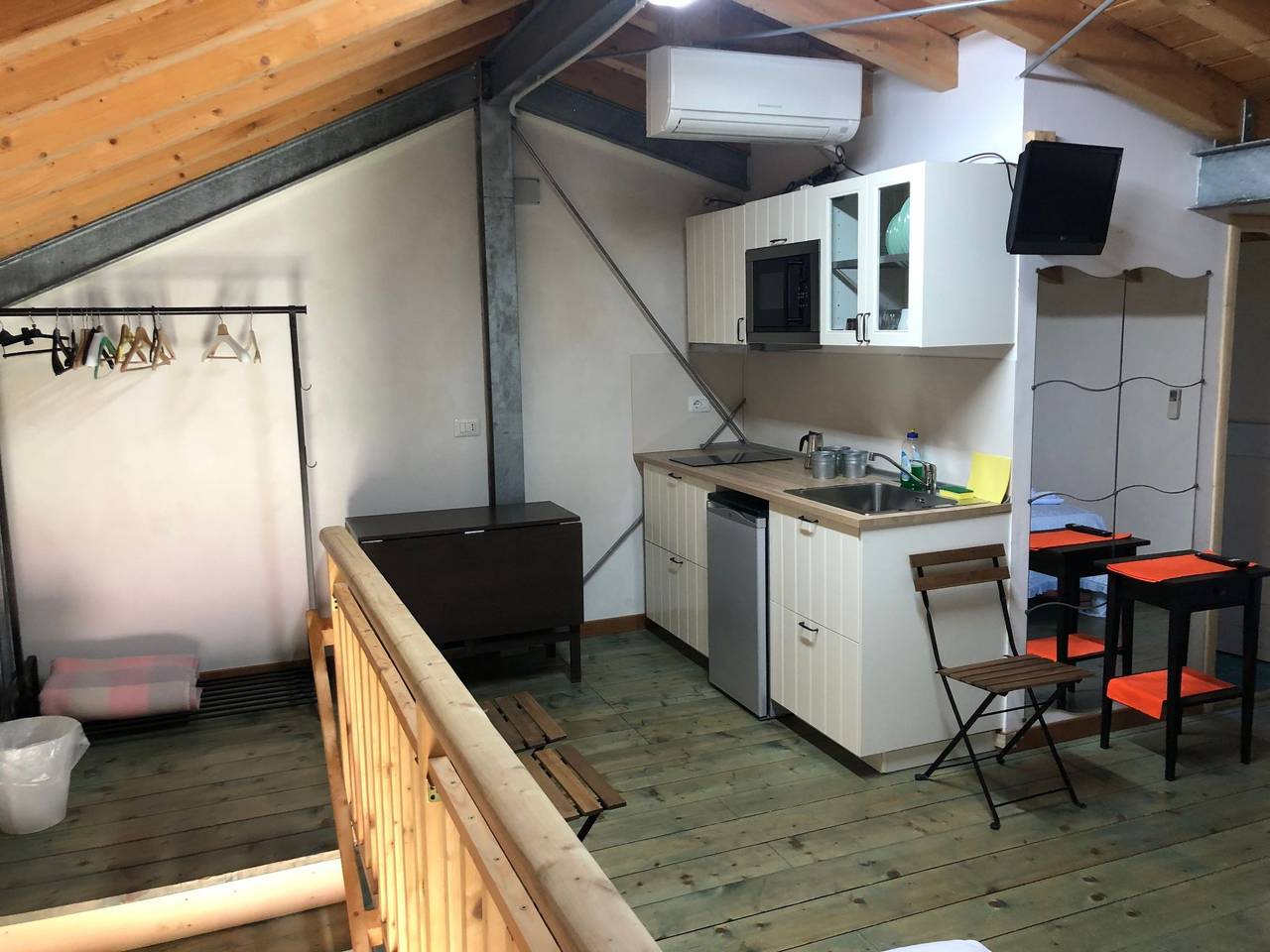 Ganze Wohnung, Bauernhof-Scheune in Montegiorgio, Fermo Provinz