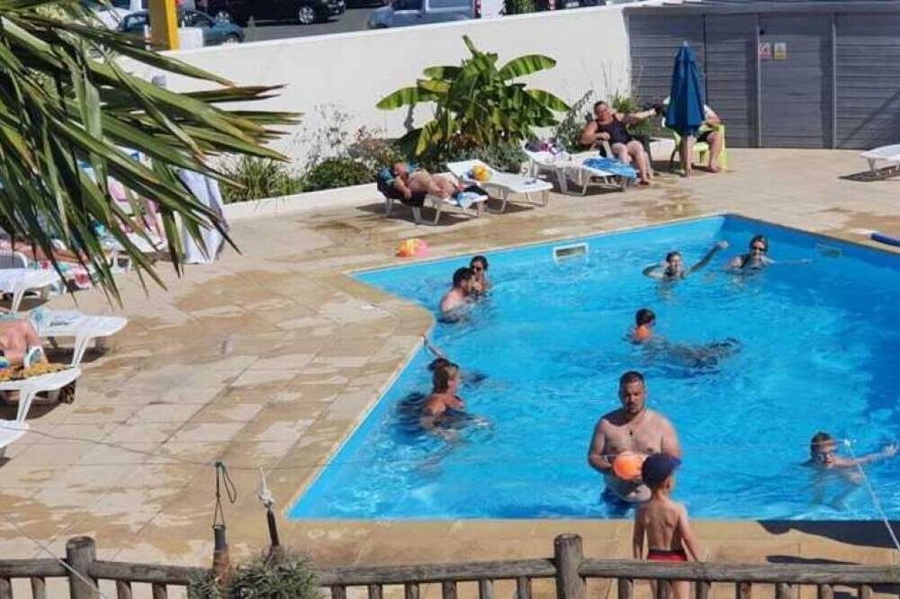Camping 3 étoiles - Piscine - eehcgg in Arvert, Côte de Beauté
