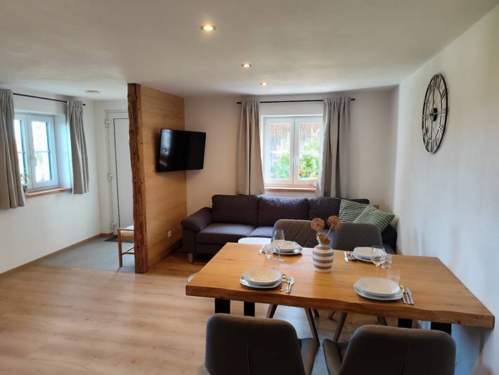 Apartment 'Mair' with Private Terrace, Private Garden and Wi-Fi