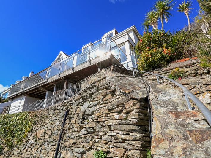 2 Channel View in Salcombe, South Devon