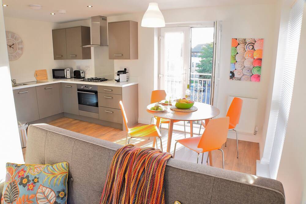 Entire apartment, Westlake Apartment No.1  in Hampton, Peterborough in Hampton Hargate and Vale, Peterborough