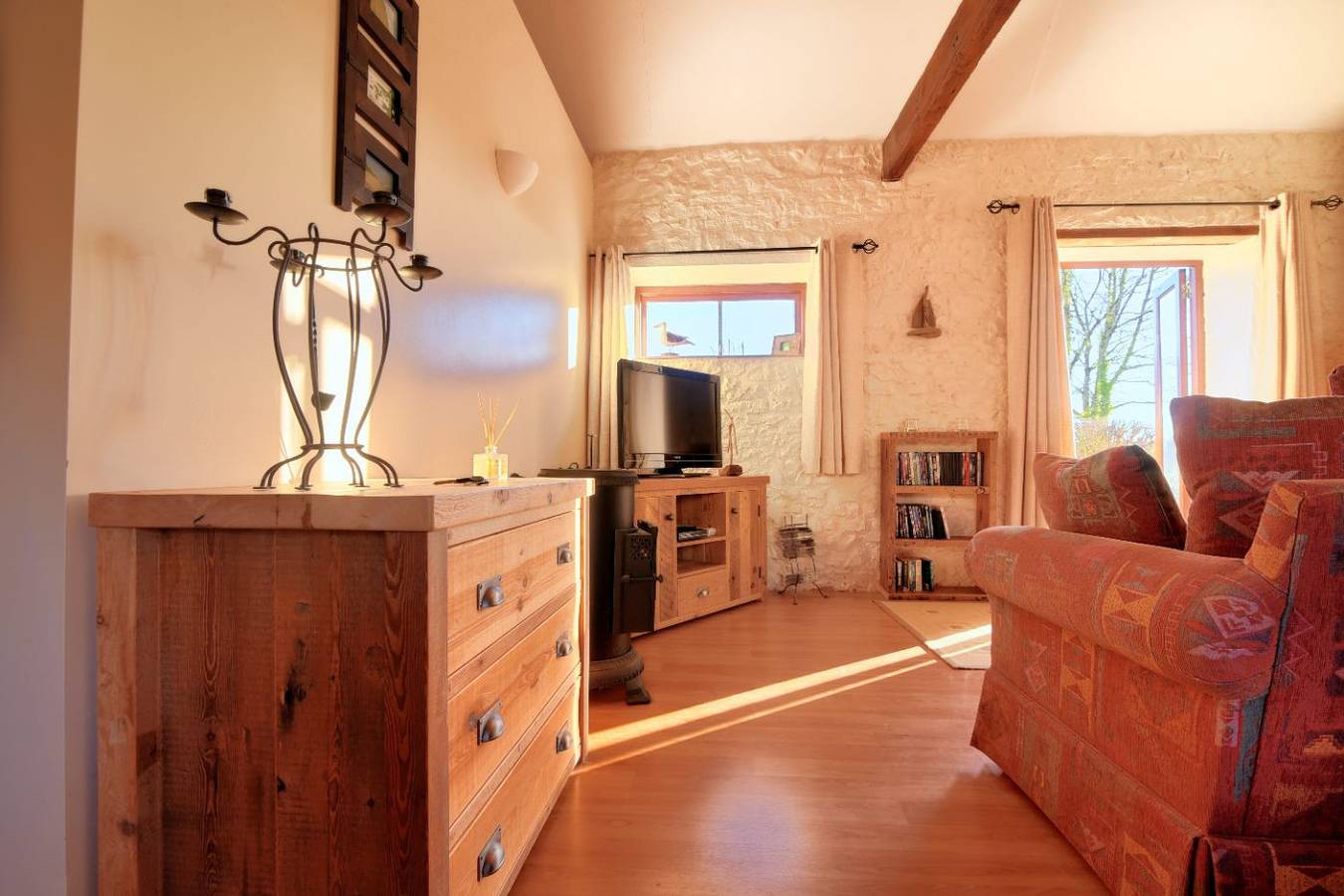 2 Home Farm South in Combpyne Rousdon, Devon