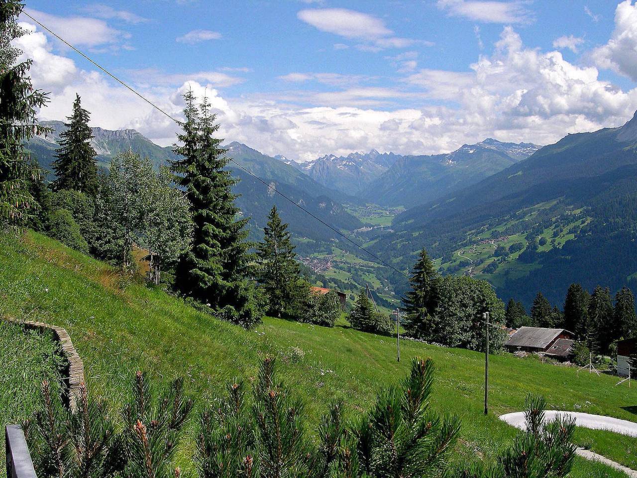 Ferienhaus Larix - 4.5 Zimmerhaus in Rätikon mountain range, Luzein