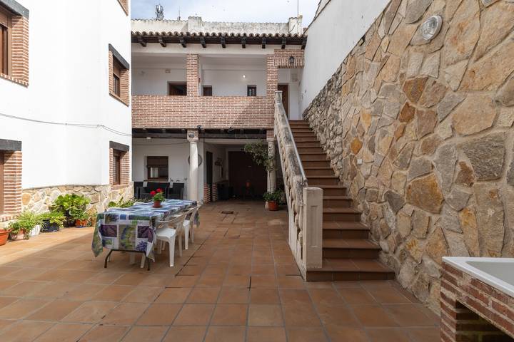 Casa rural para 19 personas, con Jardín en 
