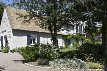 Gîte pour 4 personnes, avec jardin et terrasse à Saint-Rémy (Saône-et-Loire)