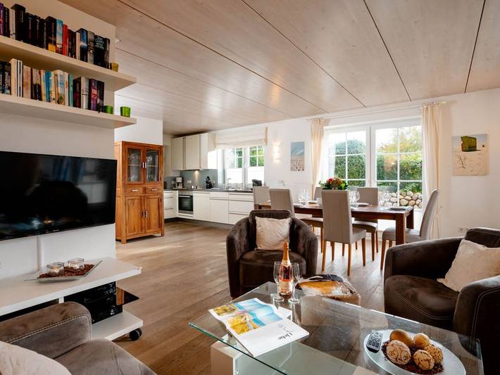 Ferienhaus für 8 Personen, mit Garten und Balkon sowie Sauna, kinderfreundlich in Tinnum - 2
