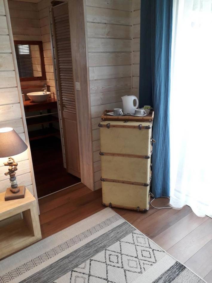 Location de vacances pour 2 personnes, avec Terrasse ainsi que Jardin et Piscine à Le Teich