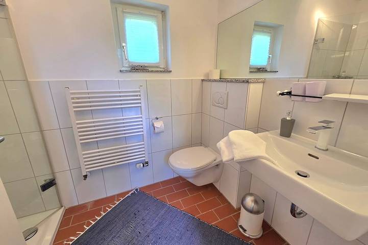 Ganze Wohnung, Hook - Ferienwohnung Hook - mit Südterrasse, sehr ruhige Lage in Midlum, Föhr