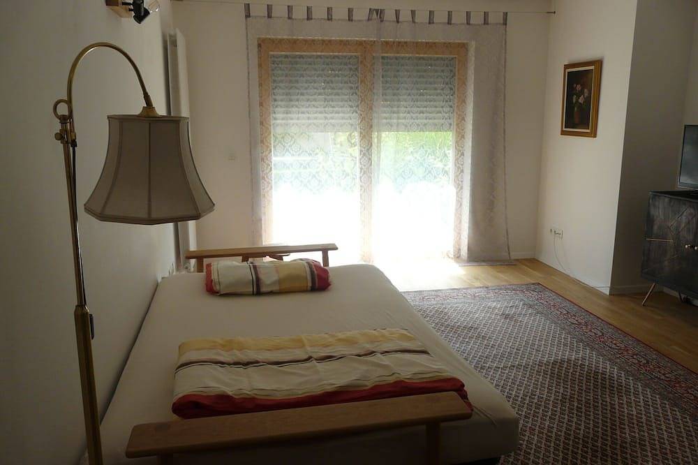 Ganze Wohnung, Gemütliche Wohnung für 2 - 4 Personen mit Terrasse in Kolbermoor, Landkreis Rosenheim