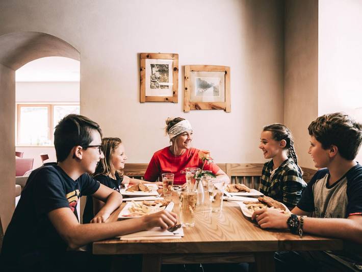 Kinderhotel Stegerhof - Doppelzimmer Oim Haus, 27 m² in Rottenmanner und Wölzer Tauern, Irdning-Donnersbachtal