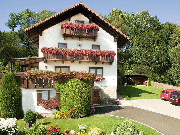 Apartamento inteiro, Ferienwohnung Göstl (Nichtraucher) - Appartment -  Panorama in Bodenmais, Baviera Oriental