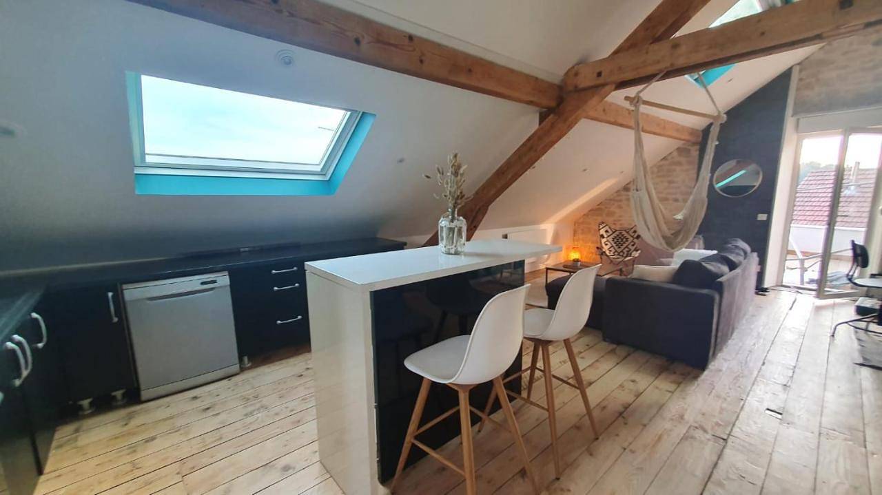 Appartement entier, Loft lumineux et cosy avec grande terrasse in Maîche, Jura Francais