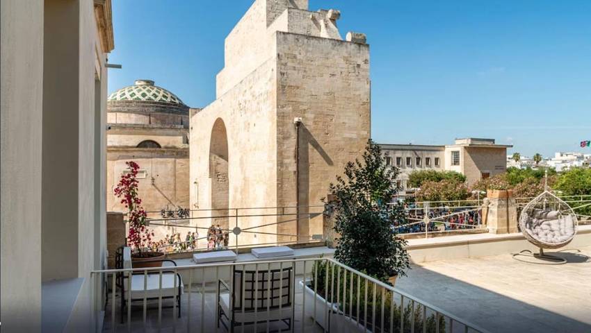 Apartahotel para 4 personas, con terraza y jacuzzi en Apulia