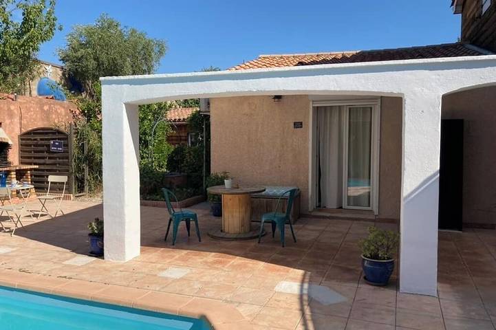 Villa pour 3 personnes, avec jardin et terrasse à Marseille