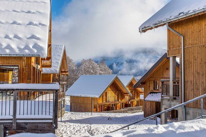 Chalet pour 4 personnes, avec balcon et sauna dans Bauges