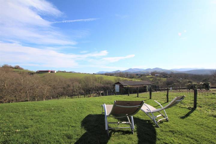 Gîte pour 6 personnes, avec jardin à Saint-Pée-sur-Nivelle - 2