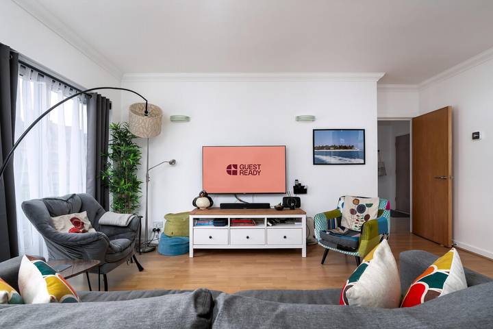 Apartment for 4 people, with Balcony in Bethnal Green