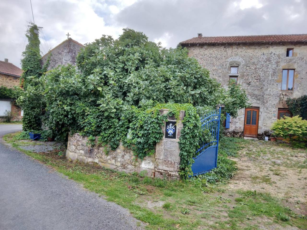 Gîte pour 2 personnes avec vue sur le lac in Rancon, Région de Bellac