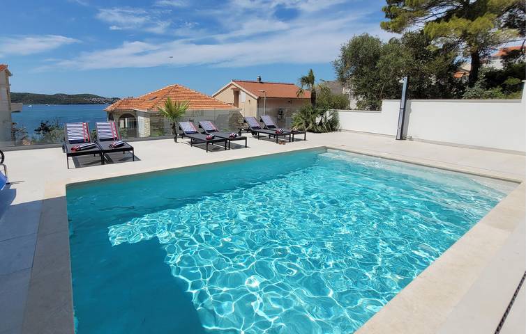 Maison de vacances pour 10 personnes, avec piscine ainsi que terrasse et jardin - 1