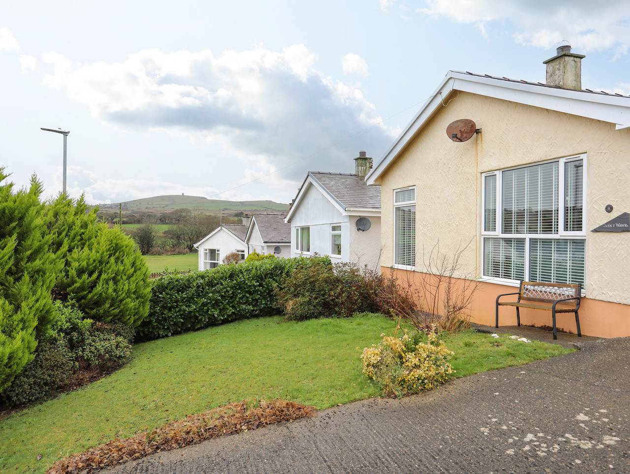 Gwen Y Wawr in Llanbedrog, Gwynedd