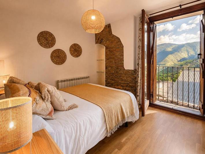 Casa rural para 8 personas, con Balcón además de Terraza y Vistas en Sort 