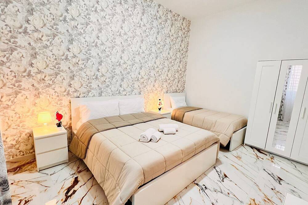 Entire apartment, Torres family tourist lease in Foggia, Foggia Province