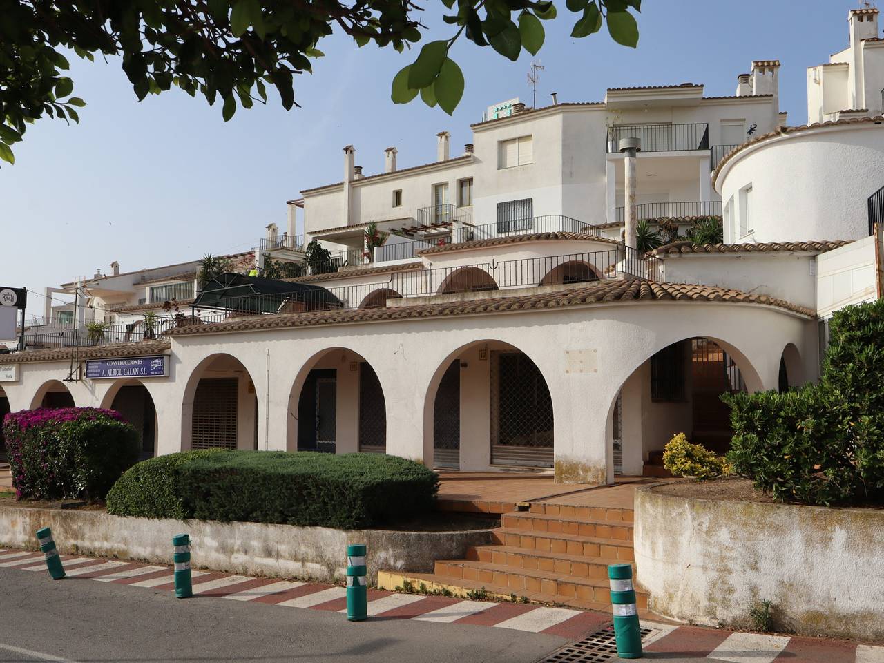 Entire apartment, Central Peñiscola apartment with cozy terrace in Peñiscola, Costa del Azahar