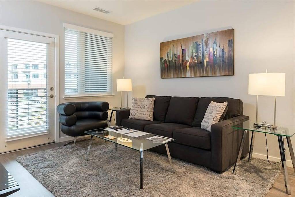 Ganze Wohnung, Free Parking! Heated Pool & Spa | nr Menlo Park Rail in Menlo Park, Silicon Valley