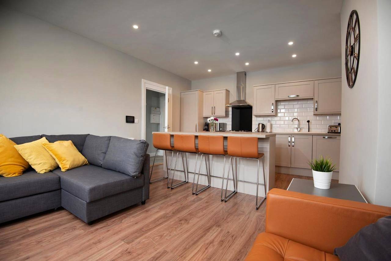 Entire apartment, Three-Bedroom Apartment in Southsea, Portsmouth