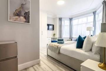 Apartment for 2 People in Harrow, London, Photo 3