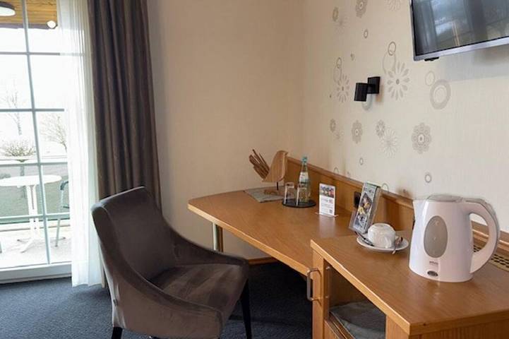 Ferienwohnung für 4 Personen, mit Balkon und Sauna sowie Garten in Kell am See - 2