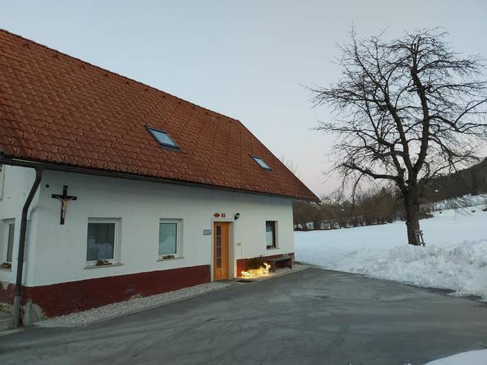 Gîte pour 6 personnes, avec vue et jardin, adapté aux familles dans Mojstrana - 2