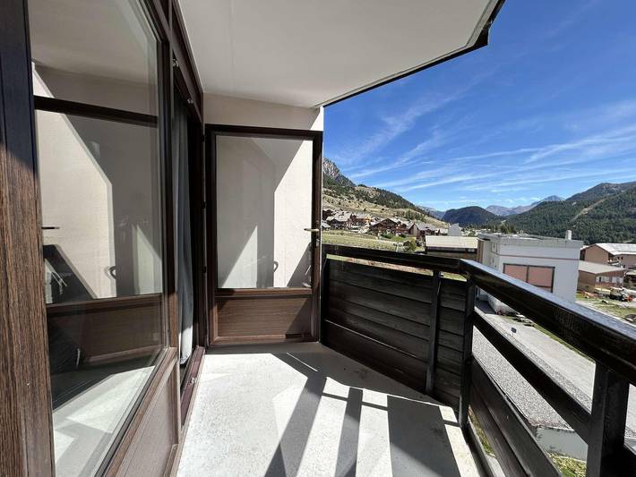 Chalet pour 6 personnes, avec vue et balcon à Montgenèvre