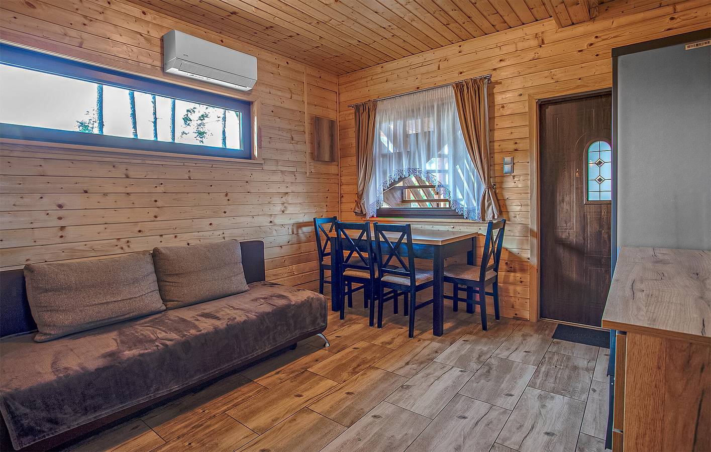 Ferienhaus für 8 Personen mit Terrasse in Tucheler Heide