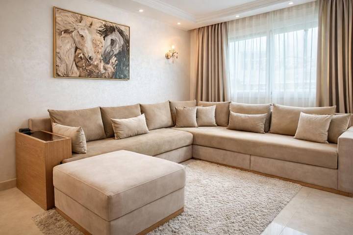 Vakantieappartement voor 5 personen, with uitzicht and tuin as well as zwembad in Tanger